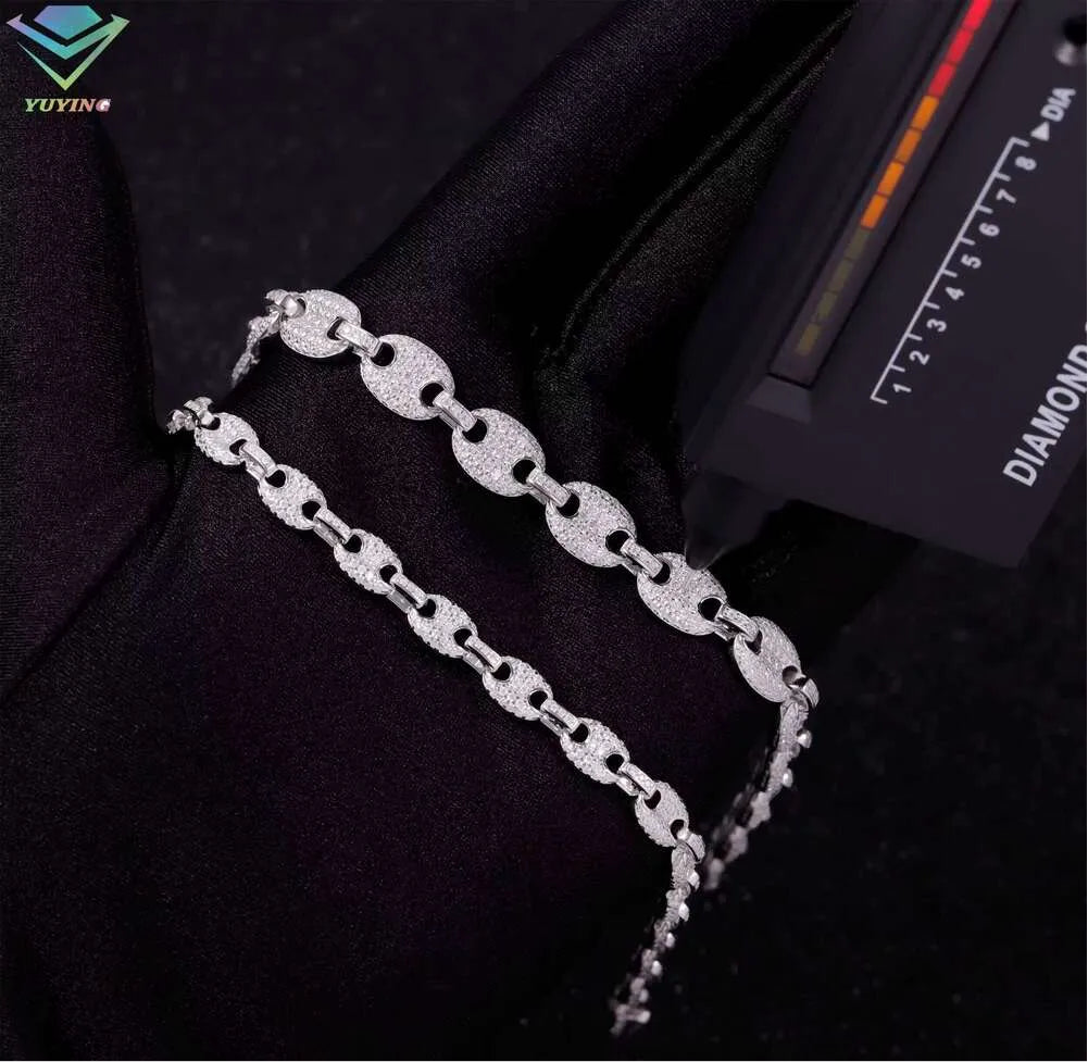 Moissanite Puff Link Bracelet in White Gold - 8mm