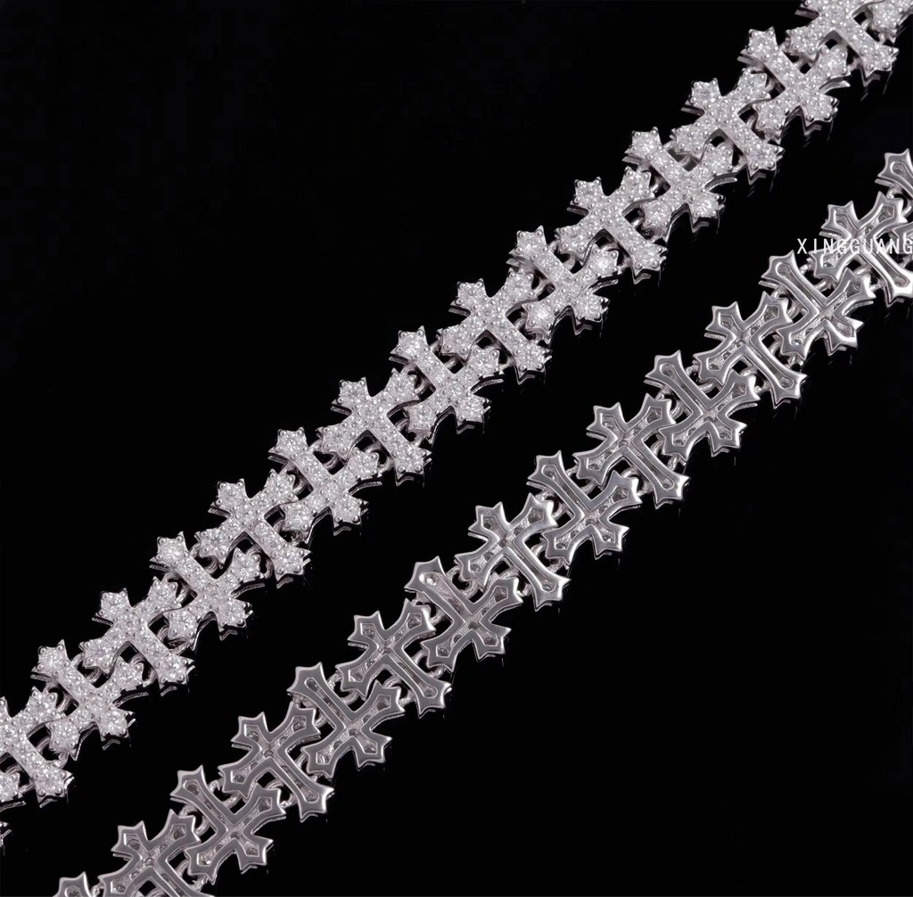 Moissanite Cross Link Chain in White Gold