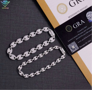 Moissanite Puff Link Bracelet in White Gold - 8mm