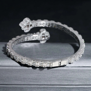 Baguette Bangle Bracelet in White Gold