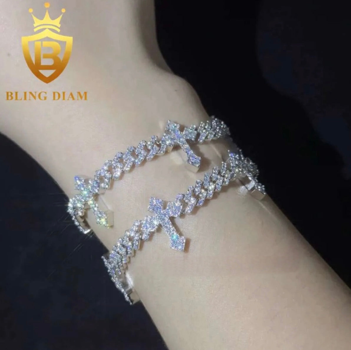 Moissanite Cross Bracelet in White Gold - 6mm