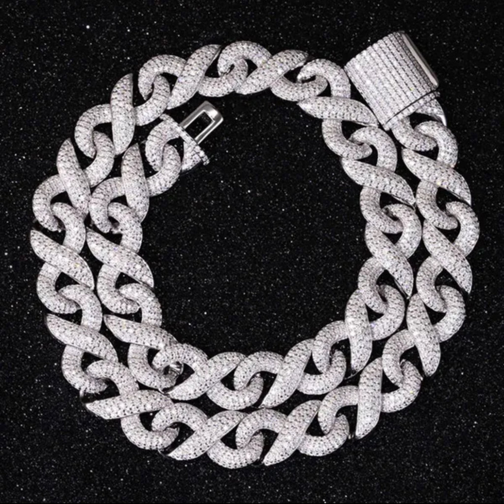 Moissanite Infinity Link Chain in White Gold - 12mm