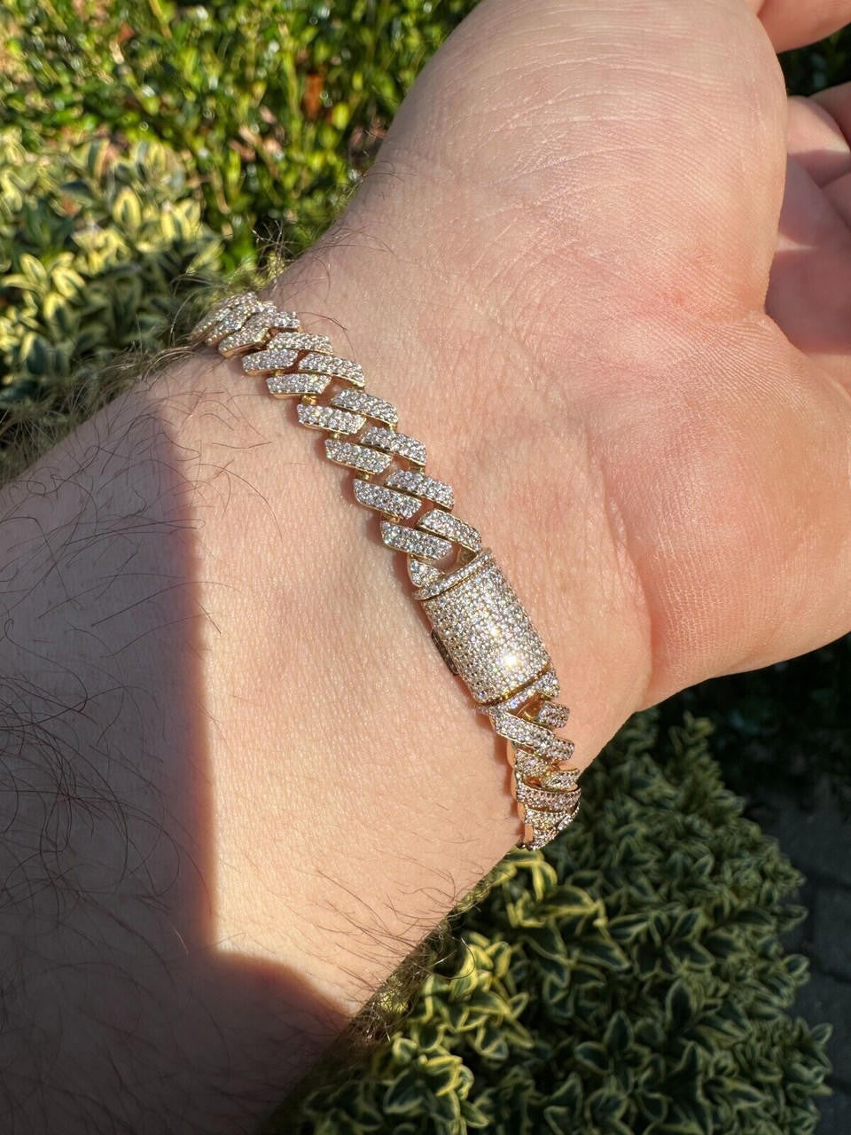 Moissanite Prong Cuban Link Bracelet - 8mm