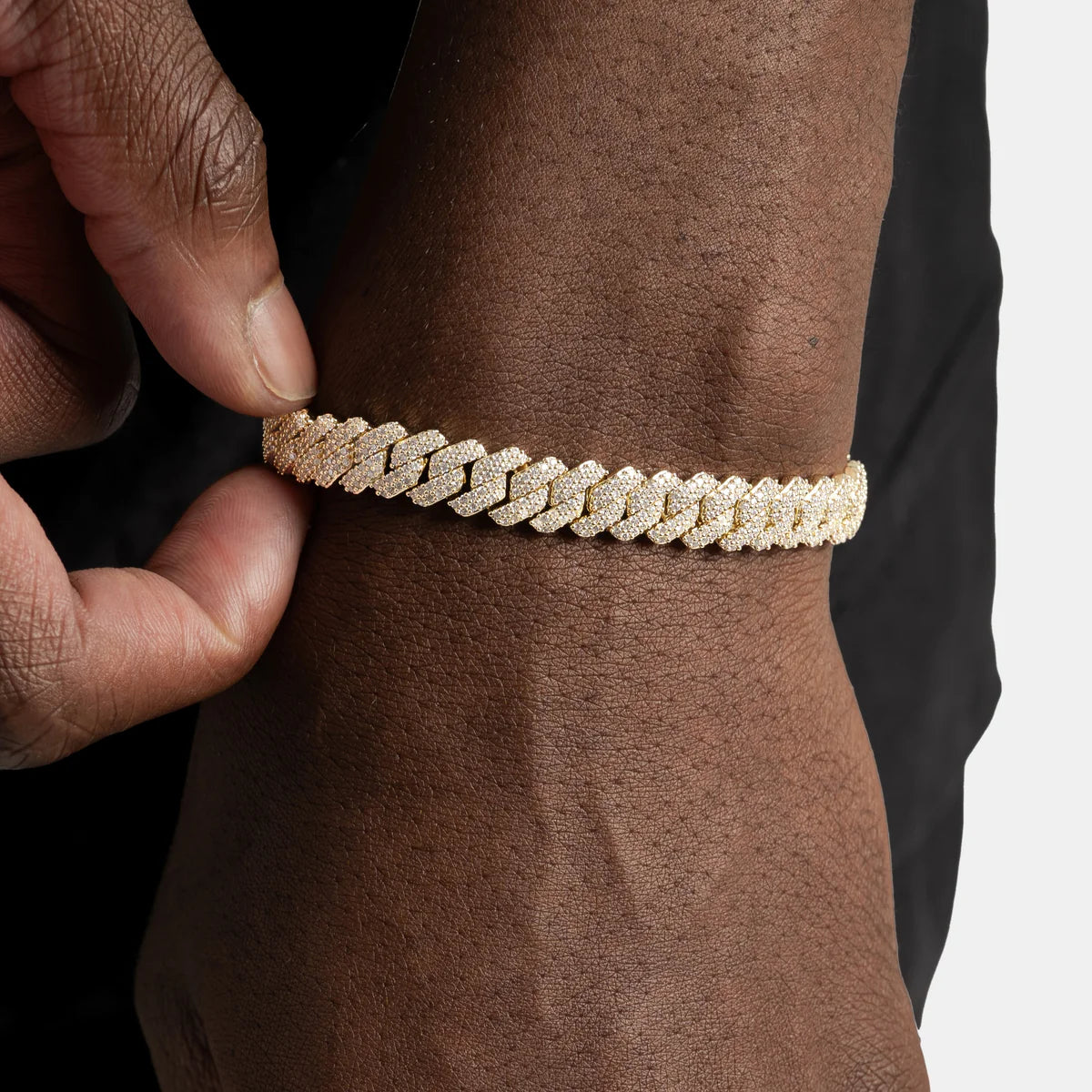 Moissanite Prong Cuban Link Bracelet - 8mm