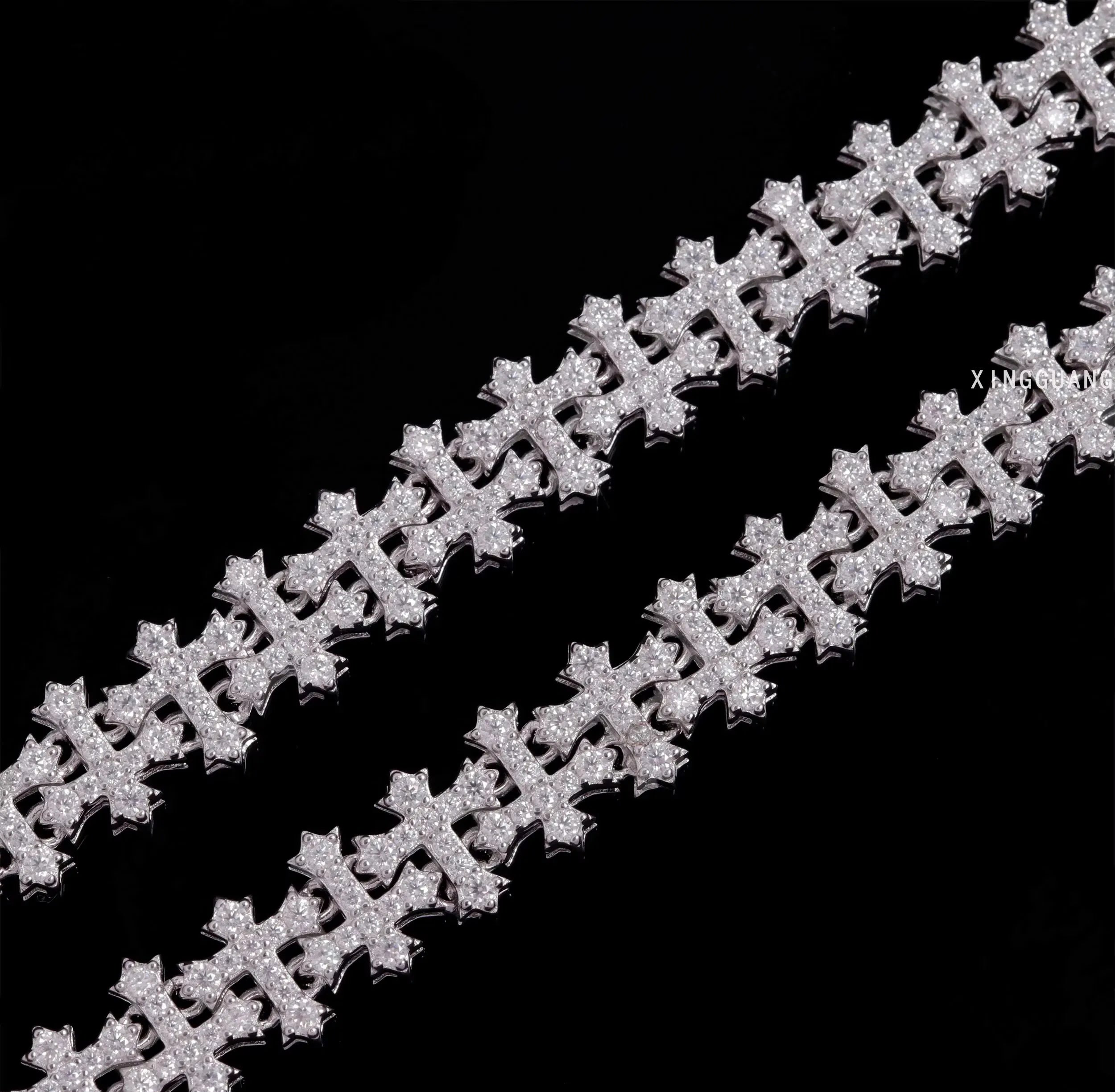 Moissanite Cross Link Chain in White Gold