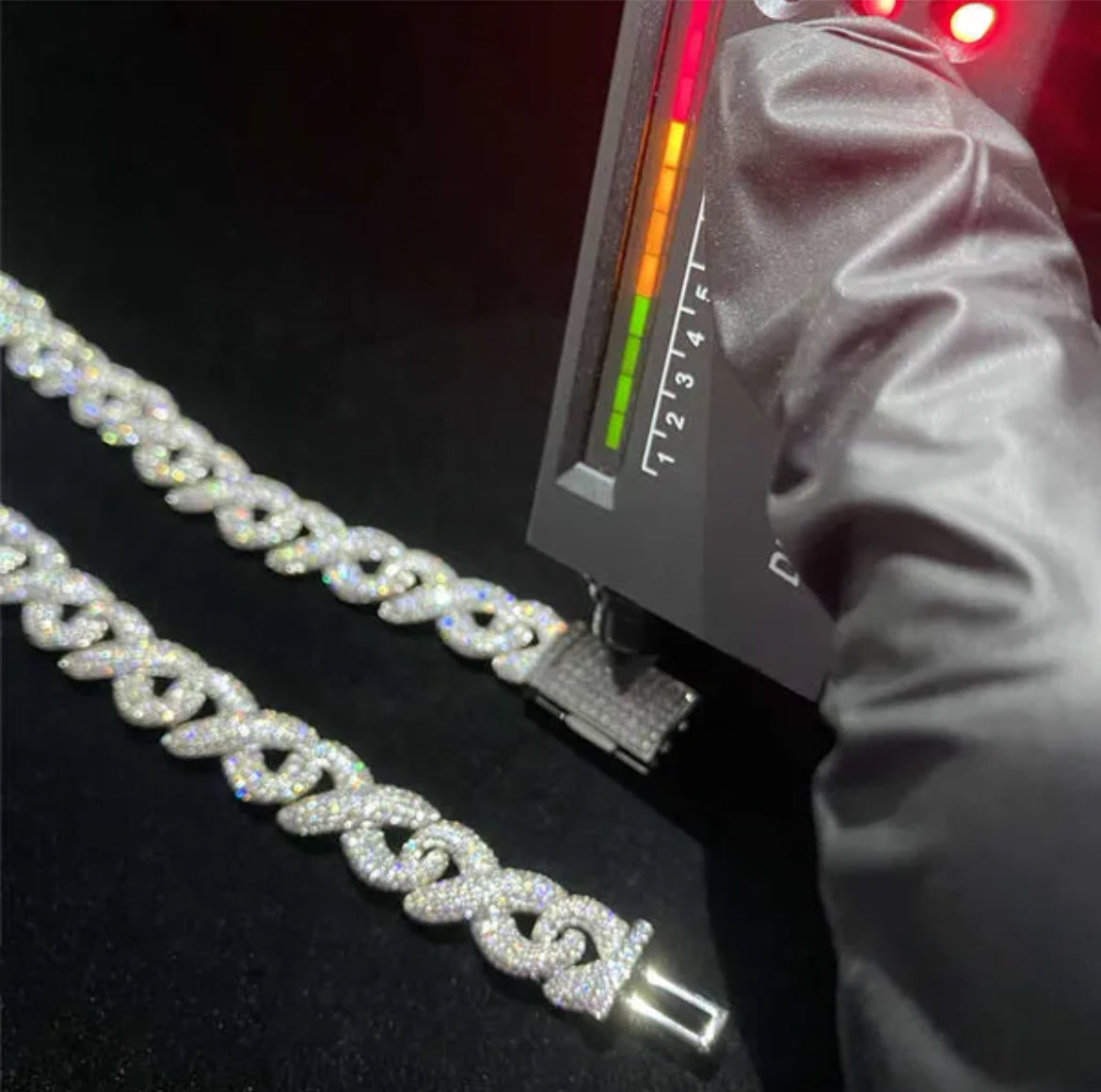 Moissanite Infinity Link Chain in White Gold - 12mm