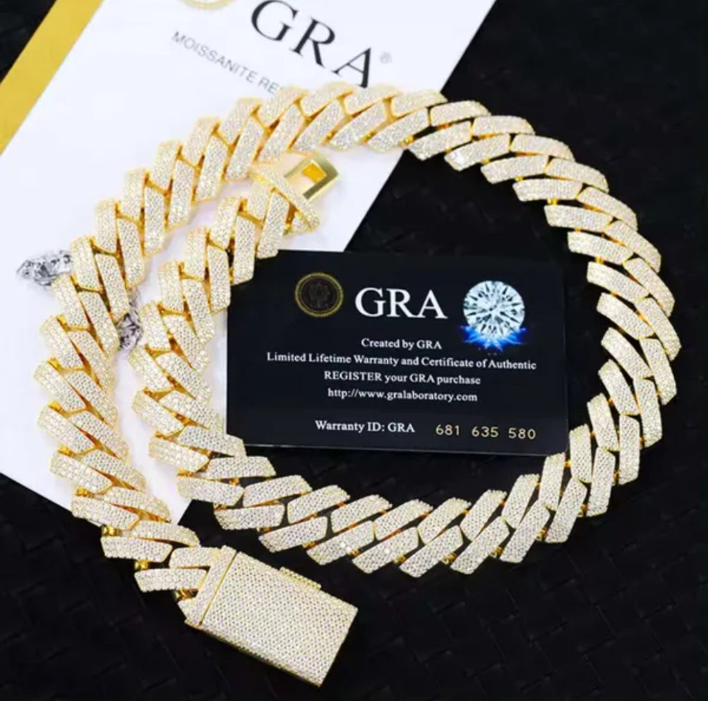 Moissanite Prong Cuban Link Chain in Yellow Gold - 15MM
