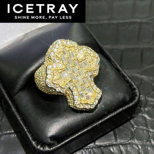 Baguette Cross Ring in Yellow Gold