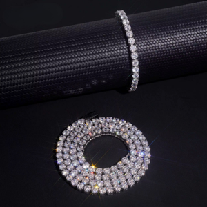 ICETRAY Tennis Bracelet in White Gold