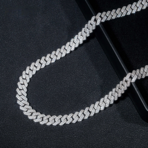 ICETRAY Deluxe Moissanite Prong Cuban Link Chain